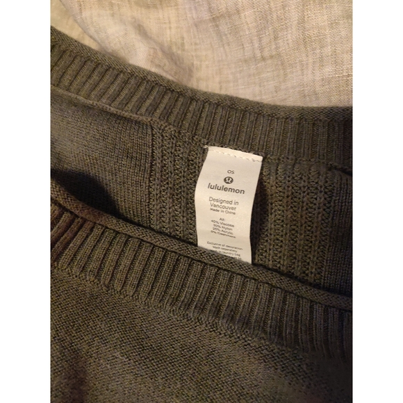 Lululemon cashmere-blend Be At Ease Poncho - Picture 6 of 7